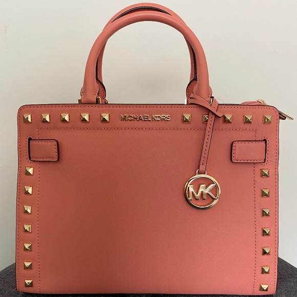 Michael Kors Handbags - NWT, Michael Kors Rayne Peach Satchel Cross body